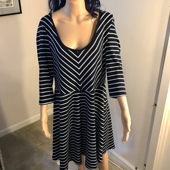 Market & Spruce Dresses & Skirts - Market & Spruce Blue & White Dress